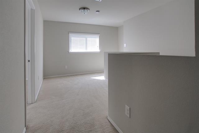 Building Photo - 552 Crystal Springs Dr