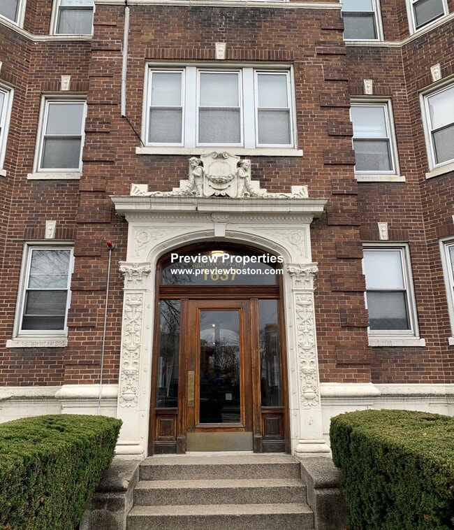 Building Photo - 1637 Commonwealth Ave