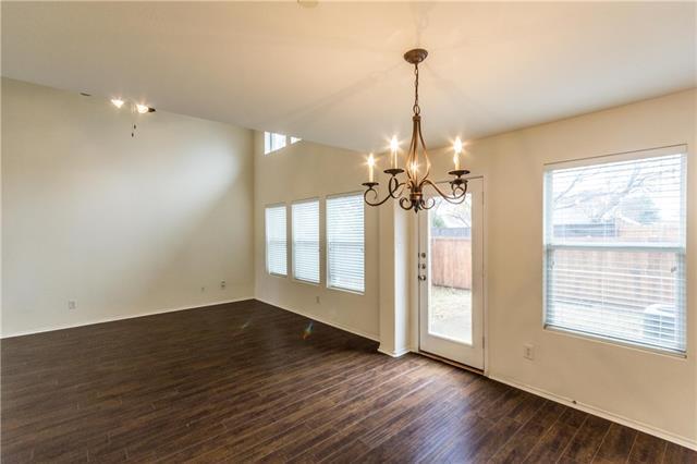 Building Photo - 10371 Darkwood Dr