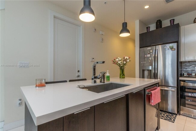 Building Photo - 10245 NW 63rd Terrace