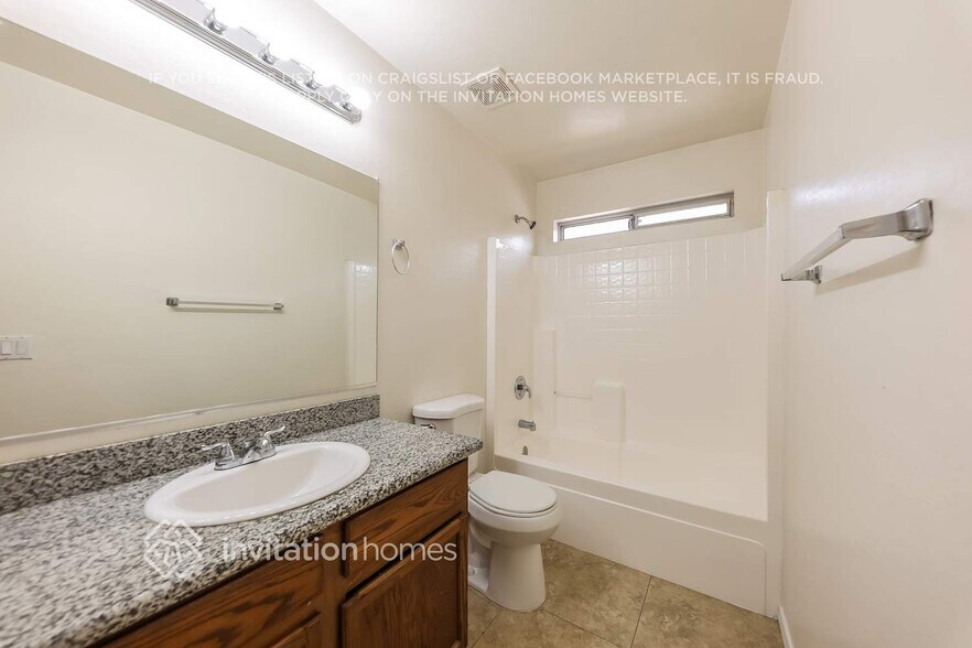 Building Photo - 12563 W Charter Oak Rd