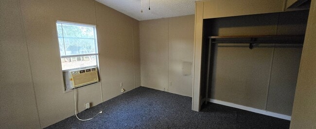 Building Photo - 245 Chappell Ln