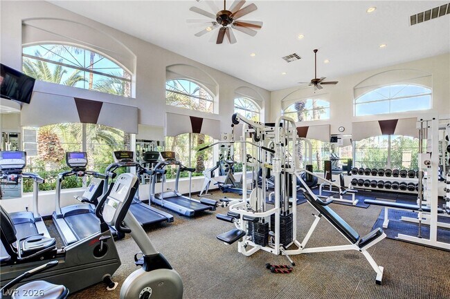 Building Photo - 2050 W Warm Springs Rd