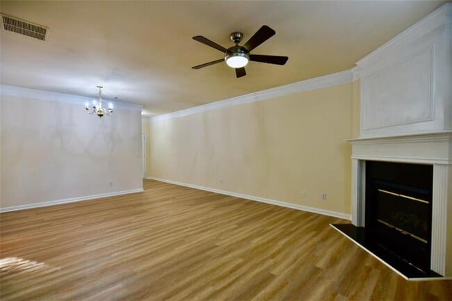 Building Photo - 493 Windstone Trail