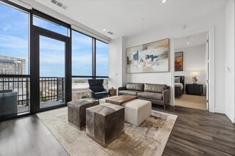 Building Photo - 1211 Caroline St