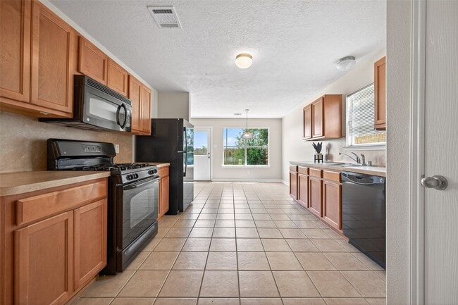 Building Photo - 24519 Cypresspark Glen Ln