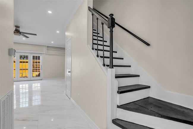 Building Photo - 14715 Barryknoll Ln