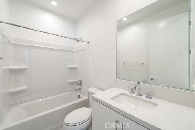 Building Photo - 627 S Lyon St