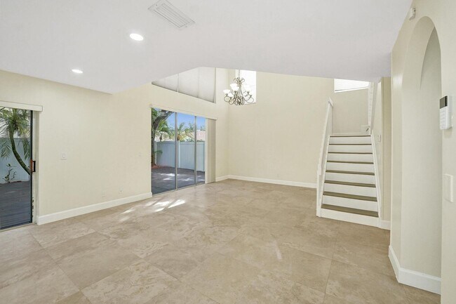 Building Photo - 949 Jade Ct