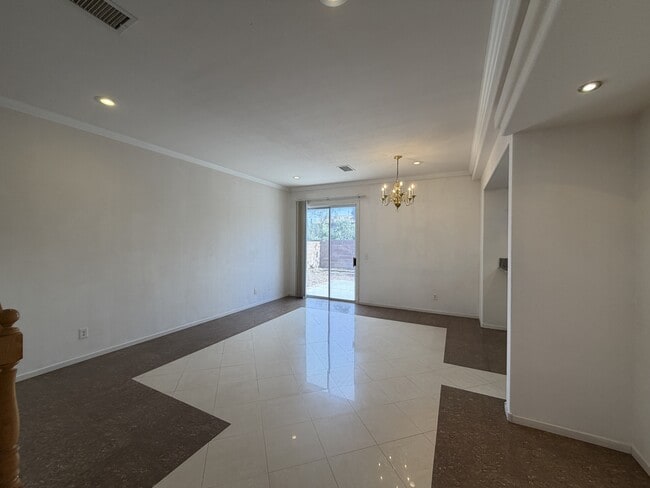 Building Photo - 10115 Capistrello Ave