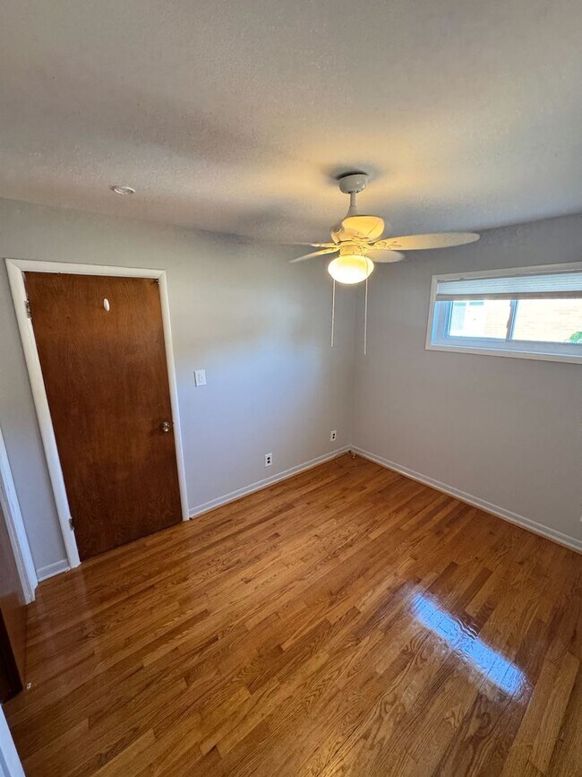Building Photo - Charming Home in St. Clair Shores