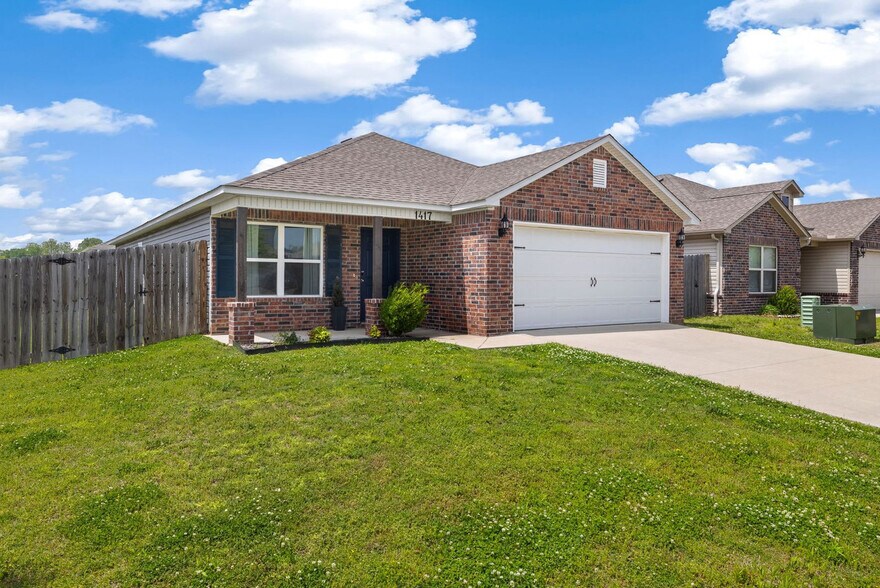 Building Photo - 1249 S Kingfisher Ln