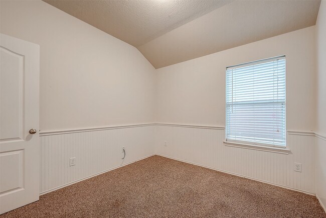 Building Photo - 21203 Branchport Dr