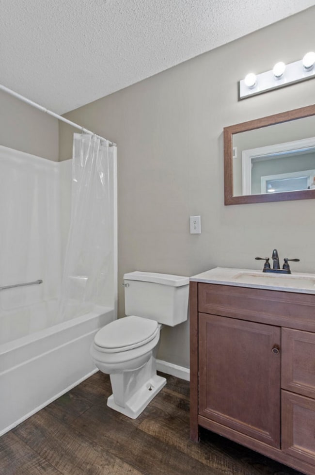 Building Photo - Spacious 4 Bedroom Home in Desirable East Brainerd! - $350 off First Month Rent!