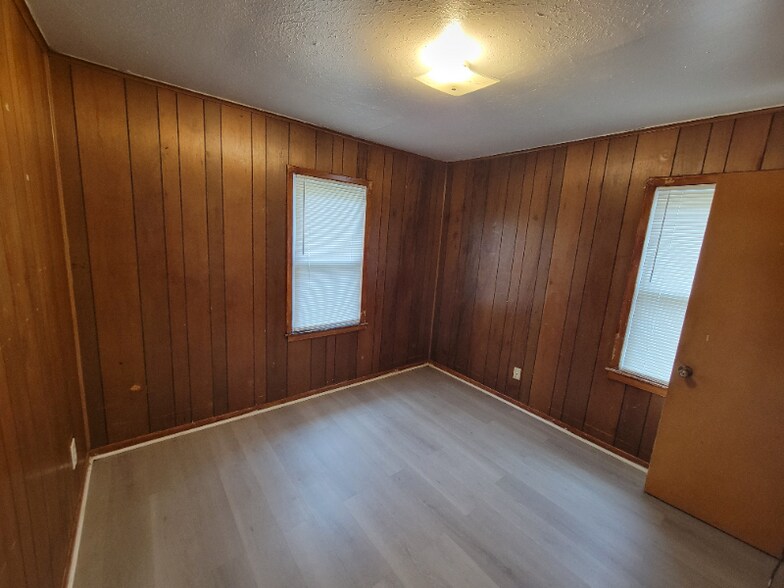 Building Photo - 1629 Crowley