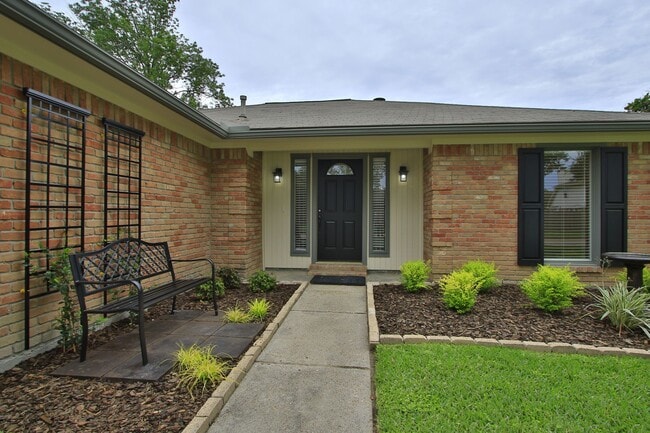 Building Photo - 19518 Gladewater Dr