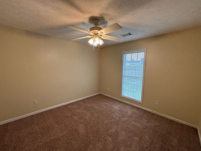 Building Photo - Weather Stone Subdivision!!