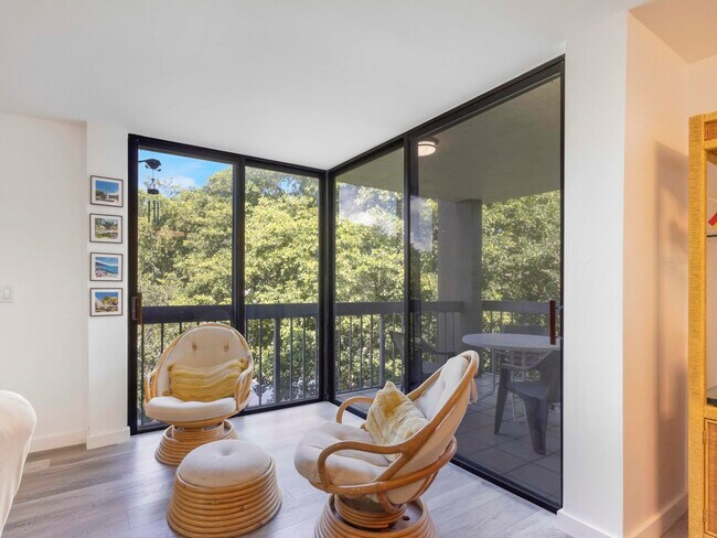 Building Photo - 955 Egret Cir