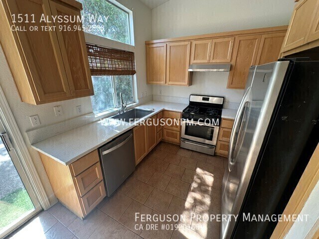 Building Photo - 1511 Alyssum Way