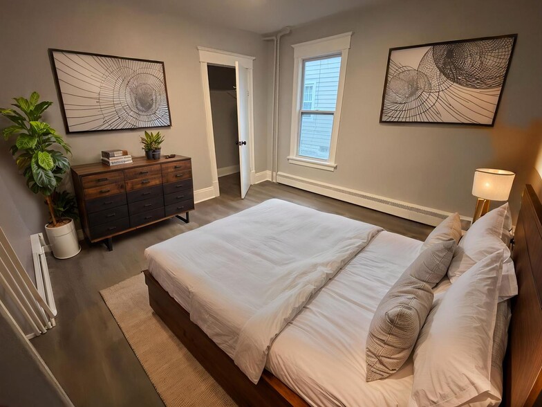 Bedroom 1 - 956 Chestnut St