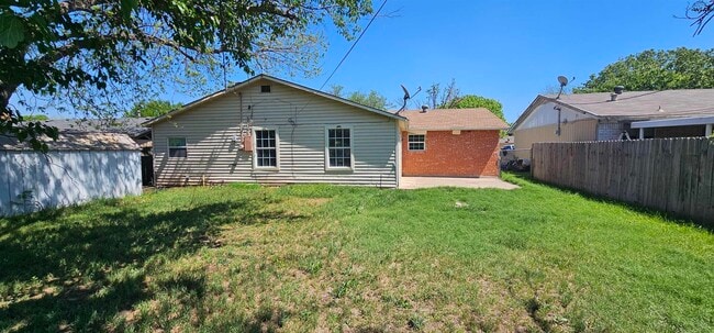 Building Photo - 5110 Rock Point St