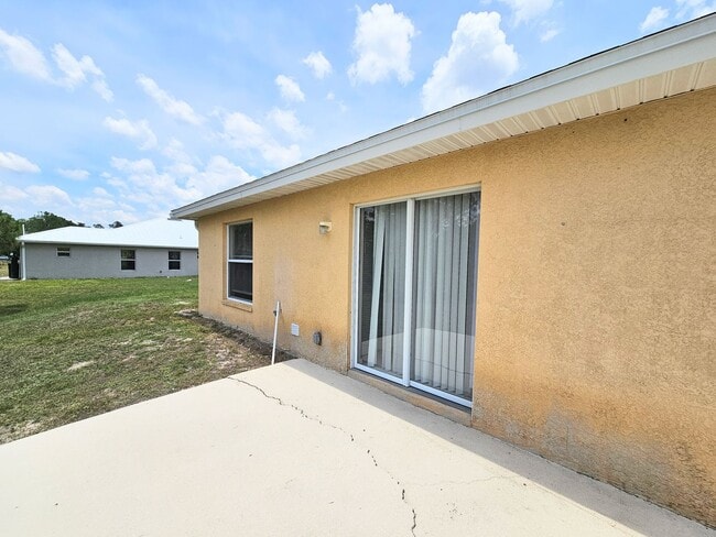 Building Photo - Charming 3-Bedroom, 2-Bath Home in Conveni...