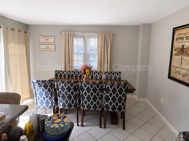 Building Photo - 23 Regency Ct