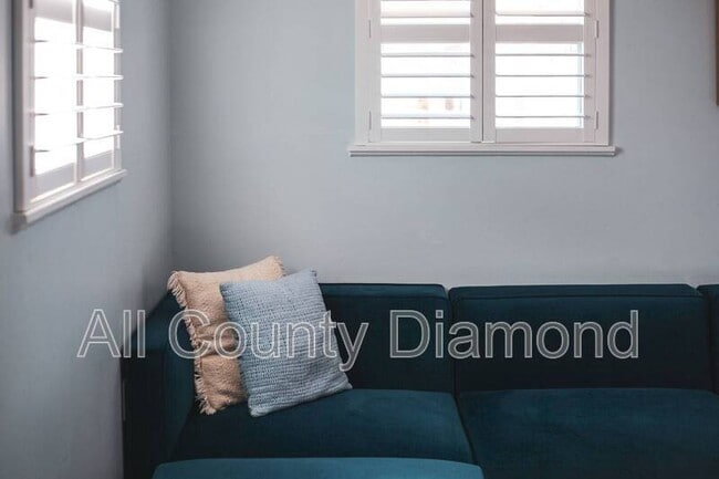 Building Photo - 7308 Sunset Ave