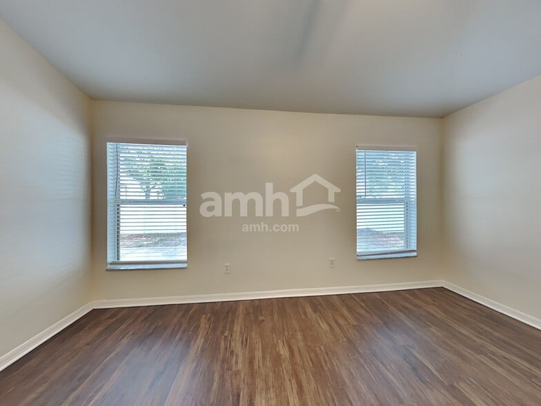Building Photo - 18534 Kentisbury Ct