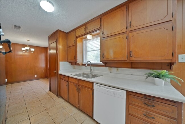 Building Photo - 6516 Perdido Dr