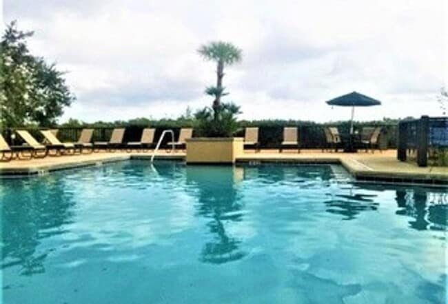 Building Photo - Gorgeous condo in the beautiful Preserves ...