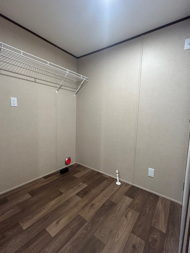 Building Photo - 122 Allene Cir