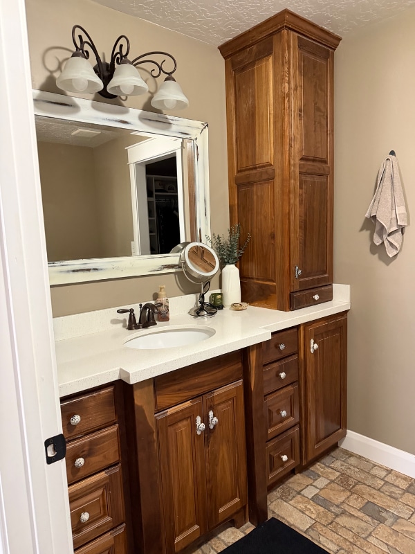 Building Photo - 1185 W 2400 S St