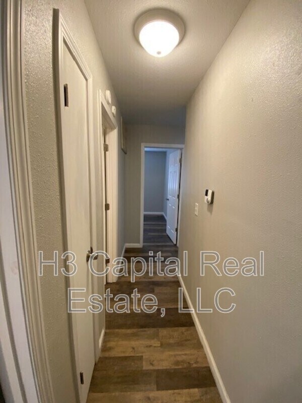 Building Photo - 3218 Kilarney Dr