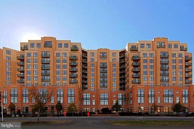 Primary Photo - 2720 S Arlington Mill Dr