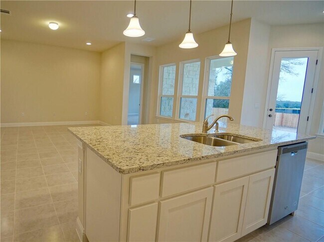 Building Photo - 14928 Iveans Way
