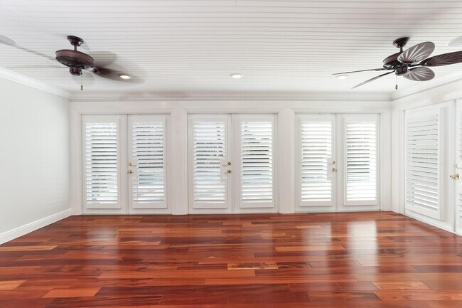 Building Photo - 12293 Coconut Row