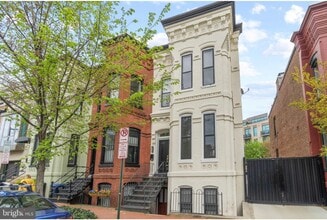 Building Photo - Modern Capitol Hill Location Basement Newly Renovated Unit with 1 Bedroom, 1 Bathroom,