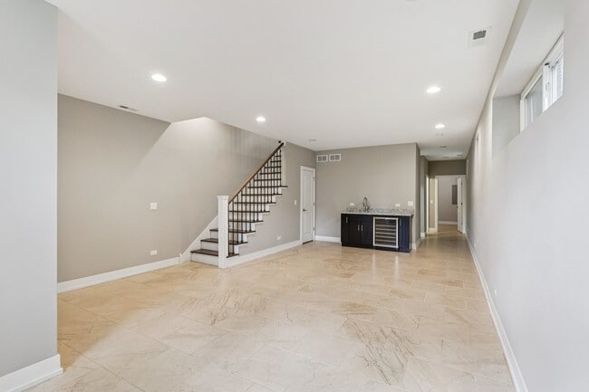 Building Photo - 3516 W Hirsch St