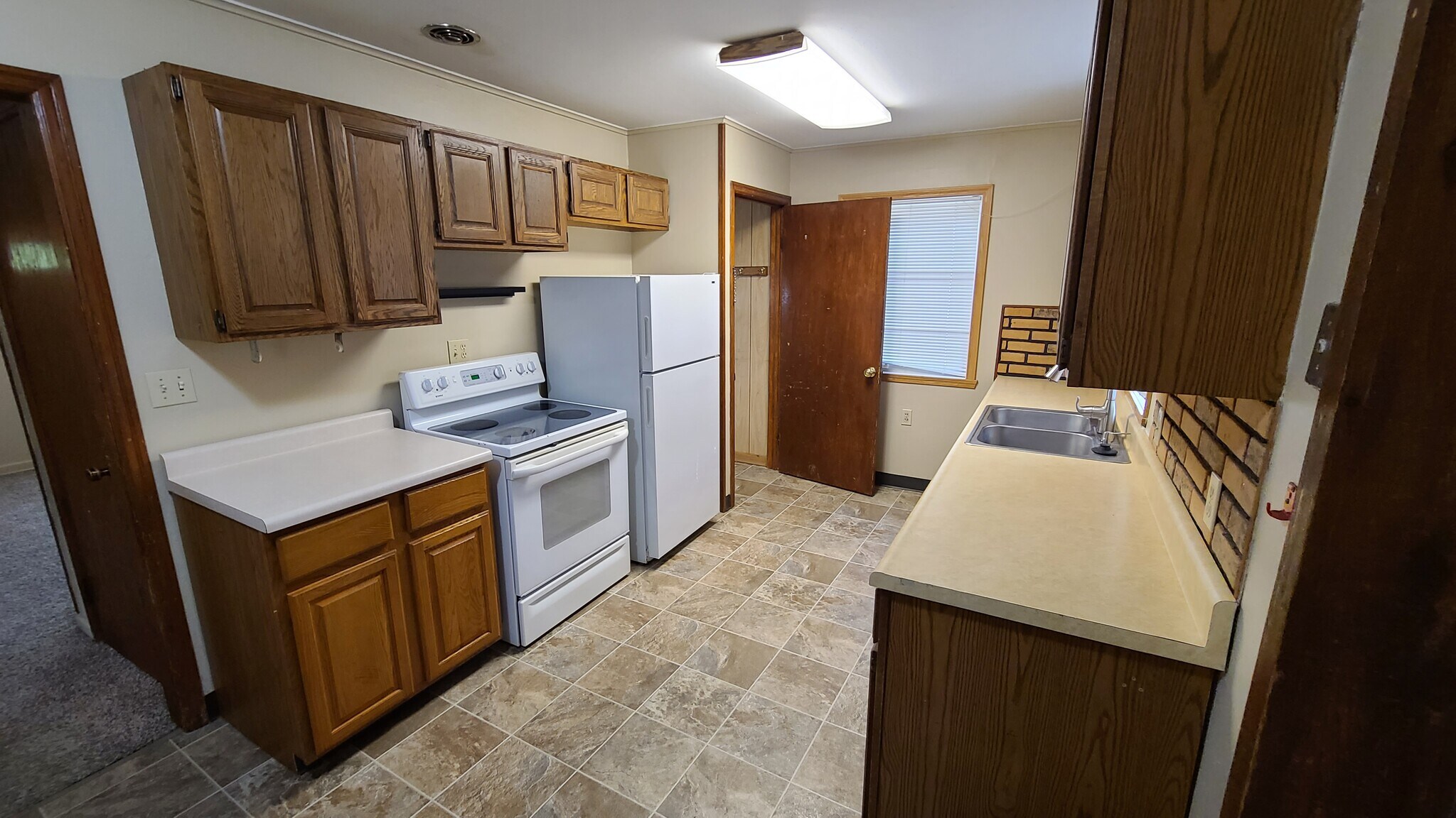 Building Photo - 1326 11th St N