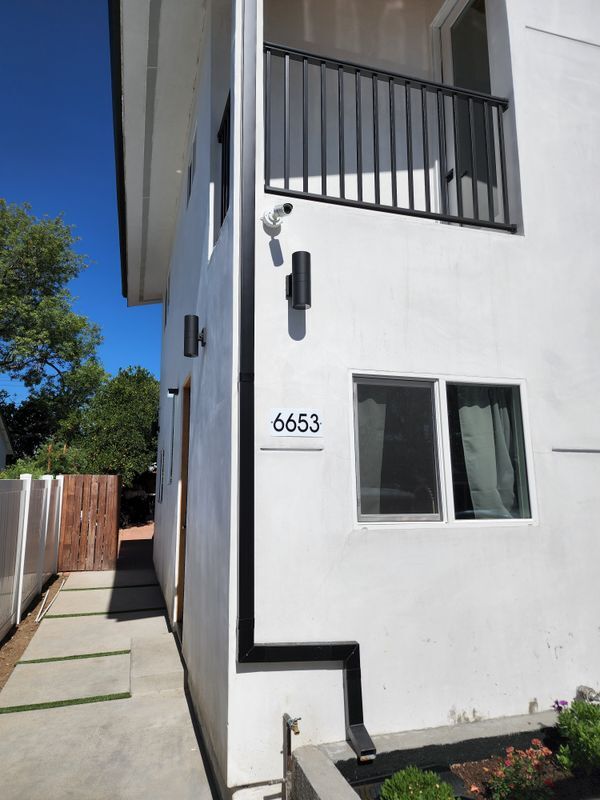 Building Photo - 6653 Melba Ave