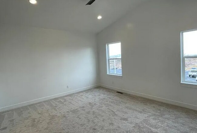 Building Photo - Coming soon! 5 Bedroom/2.5 Bathroom unit i...