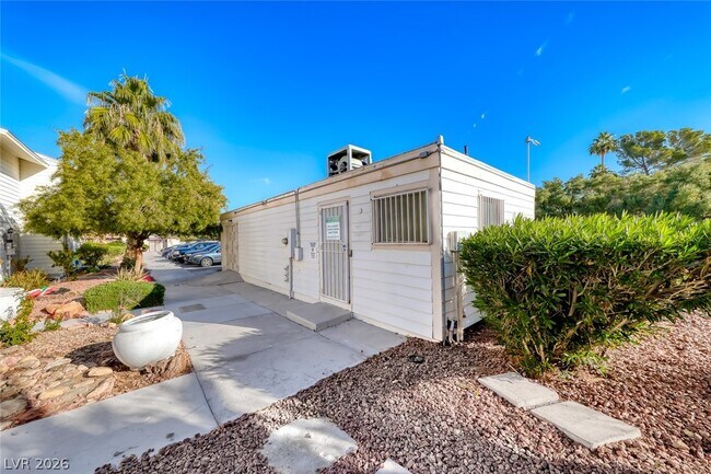 Building Photo - 4770 S Topaz St