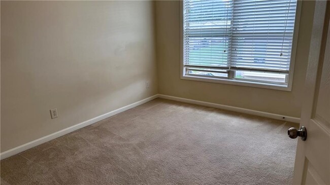 Building Photo - 283 Oakland Hills Way