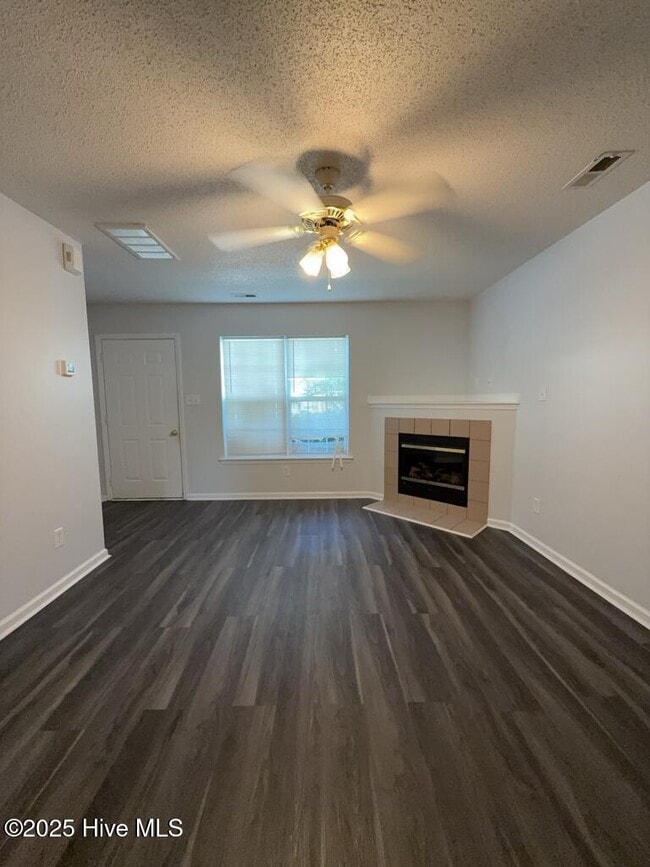 Building Photo - 807 Timberlake Trail