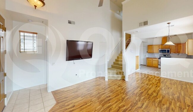 Building Photo - 1225 N 36th St
