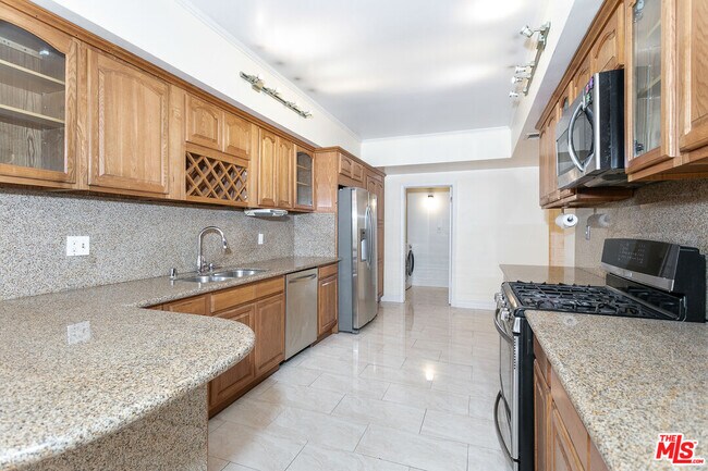 Building Photo - 1950 S Beverly Glen Blvd