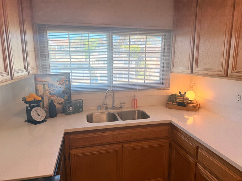 Building Photo - 8306 W Manchester Ave