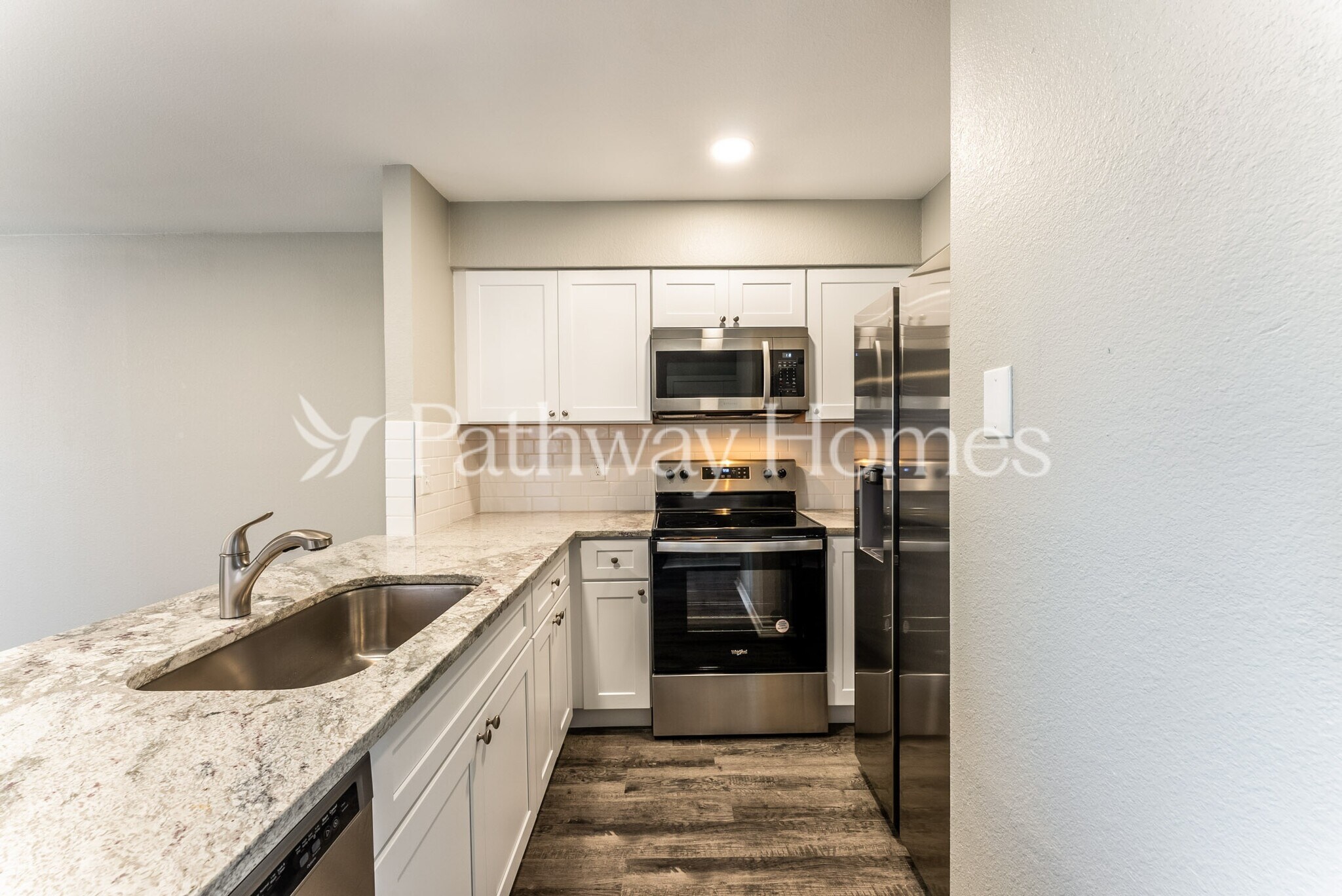 Building Photo - 920 Fairbanks Cir