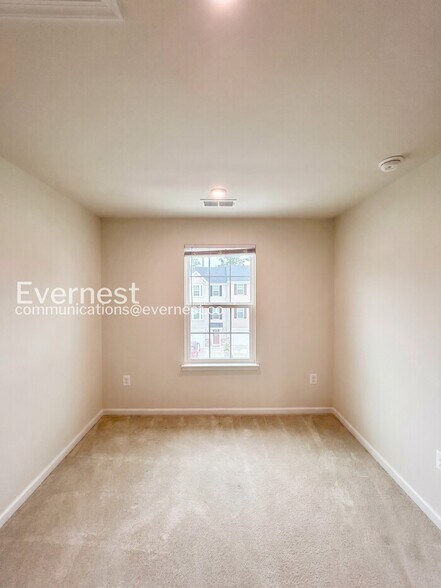 Building Photo - 8808 Stevenson Ln